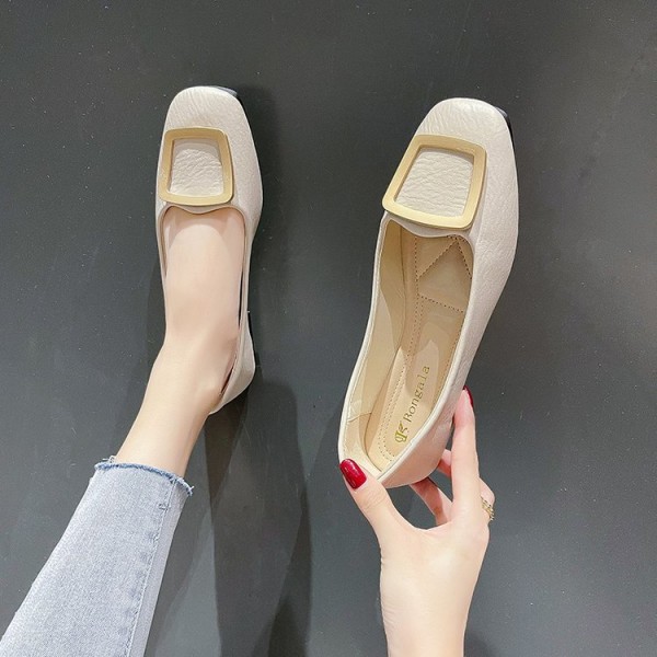 2021 autumn new Korean flat sole single shoes Square Head shallow mouth soft bottom Doudou shoes square buckle large 43 women's shoes wholesale 