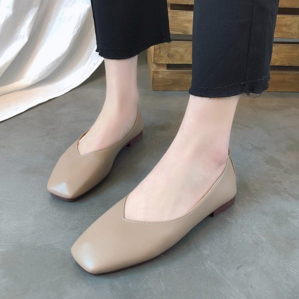 2021 spring and summer new flat sole single shoes retro square head shallow mouth grandma shoes one foot on lazy Doudou women's shoes wholesale