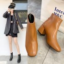 2021 autumn and winter New Retro thick heel short boots square head leather Martin boots back zipper Plush high-heeled women's boots wholesale 