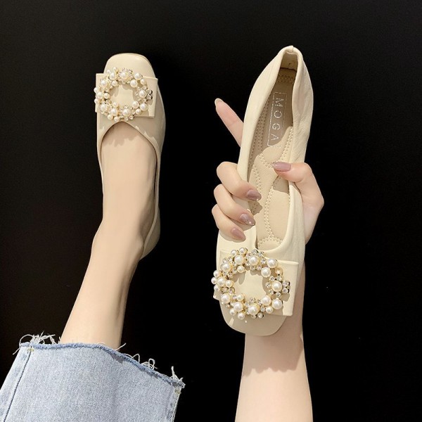 2021 autumn new Korean flat sole single shoes Square Head shallow mouth pearl buckle soft bottom pea shoes comfortable women's shoes wholesale 