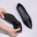 2021 summer new Korean flat shoes with pointed shallow mouth splicing single shoes wholesale of black soft soled professional women's shoes 