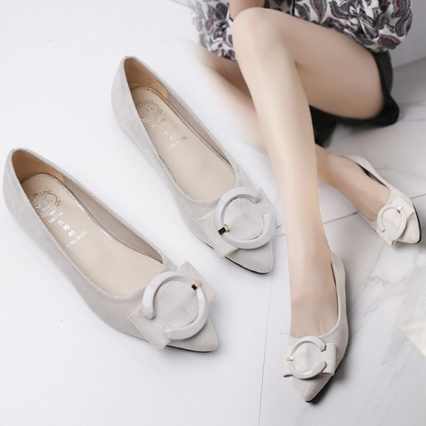 2021 spring new Korean version pointed single shoes women's shallow mouth c-button suede flat shoes comfortable and fashionable women's shoes wholesale 