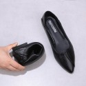2021 summer new Korean flat shoes with pointed shallow mouth splicing single shoes wholesale of black soft soled professional women's shoes 