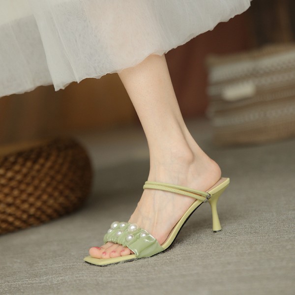 2021 summer new light color high-heeled sandals women's summer thin heels two ladies' pearl French small heel women's slippers 