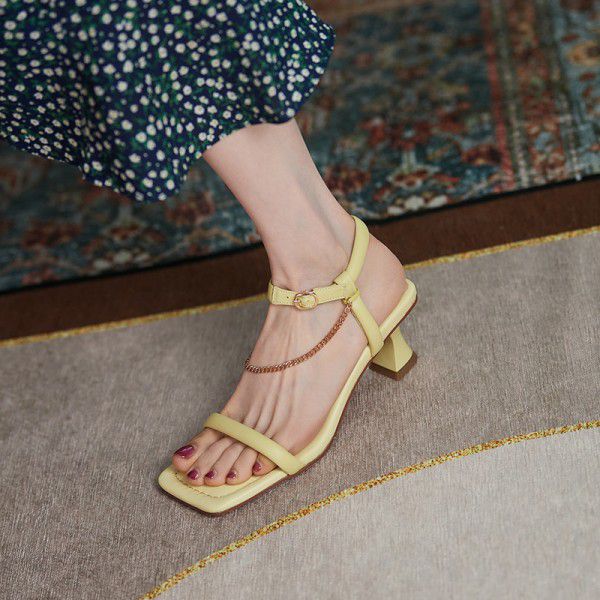 Summer French retro one line sandals 2021 new fairy style open toe high heels thick heels