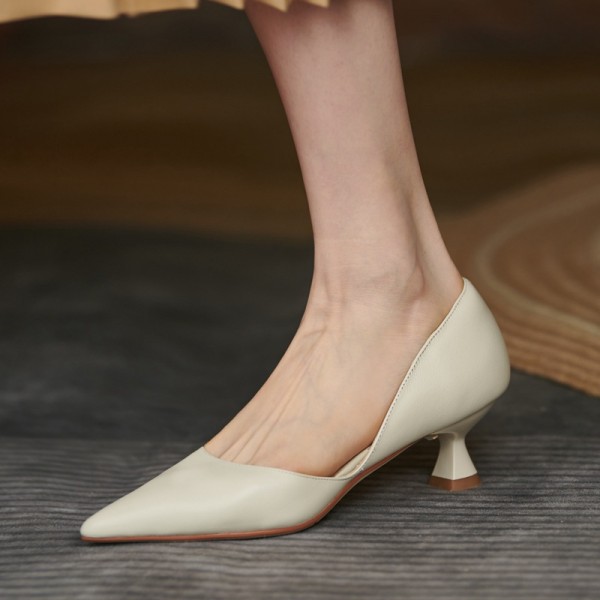 2021 autumn new small heels high heels women's low heels hollow pointed temperament single shoes commuting simple middle HEELS SANDALS 