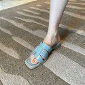 Summer 2021 net red inside and outside full leather sandals fashion French retro flat heel woven square head open toe women's sandals 