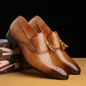 British shoes with tassel and small leather shoes men's Korean version pointed carved fashion men's shoes business leather shoes