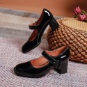 2021 new French square head Mary Jane shoes fairy style patent leather one-line buckle retro thick heel high-heeled single shoes