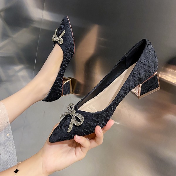 Temperament Rhinestone bow silk satin single shoes women's 2021 new pointed middle heel shoes Korean professional high heels