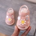 A pair of female baby sandals, baby walking shoes, summer women's treasure little princess shoes, soft soled children's girls' shoes