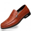 2021 new leather men's shoes soft bottom breathable pea shoes crocodile anti slip youth lazy shoes date driving 