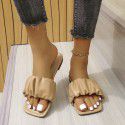Amazon European and American foreign trade large slippers women wear square head flat bottom flip flops and pleated sandals in summer