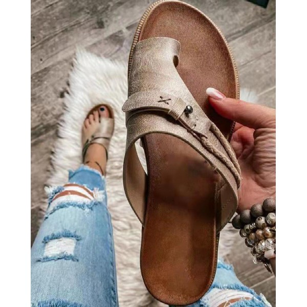 Amazon foreign trade cross-border large size sandals women's spring 2022 European and American new flat bottomed half toe slippers