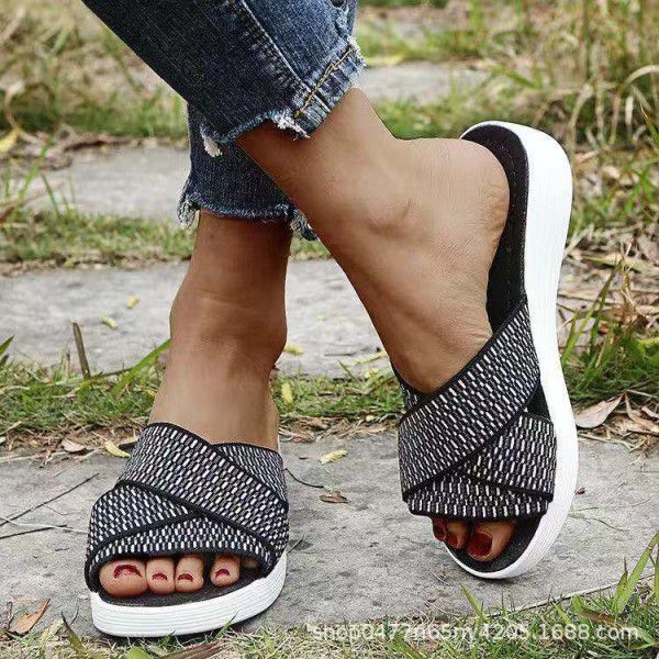 Wish Amazon cross border large size foreign trade 2022 summer new flat bottom slope heel women's shoes flying weaving cross cool drag women's shoes
