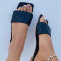 2022 new large size European and American square head flat bottom sandals women's flip flops woven slippers on the beach