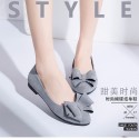 2017 spring and Autumn New Korean version Sweet Princess fan elegant shallow mouth pointed Suede Flat heel bow single shoes wholesale