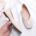 Flat bottom solid color Doudou shoes women 2022 spring new flat heel shallow mouth Korean version versatile fairy style square head single shoes