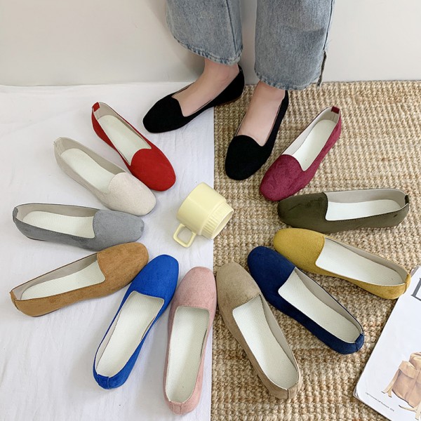 2021 spring and Autumn New Women's shoes with tendon soles, versatile square head fashion small single shoes, nurse shallow mouth shoes, large single shoes 43