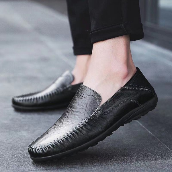 Men's shoes spring 2022 new Korean fashion casual men's shoes one step on Doudou shoes cross-border men's shoes