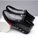 Spring new men's leather shoes, sports and leisure shoes, versatile, breathable and non slip business men's shoes, one hair substitute