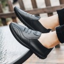 Cross border new 2022 spring leather Doudou shoes men's casual shoes Korean fashion lazy people pedal men's shoes